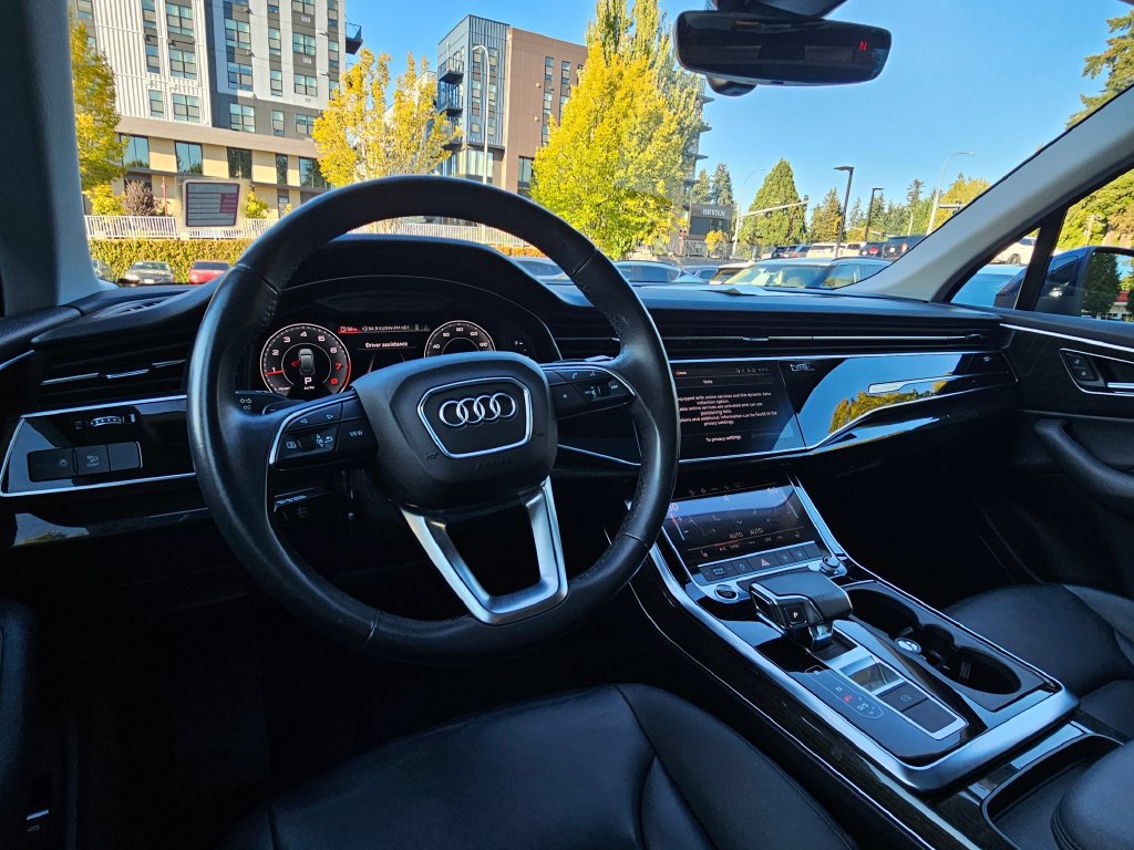 Used 2022 Audi Q7 2.0T Premium w/ Convenience Package AWD/4WD image 10
