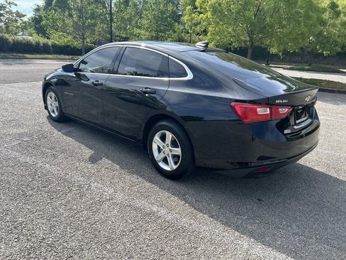 Used 2023 Chevrolet Malibu LS FWD image 5