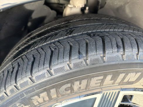 Certified 2024 Mercedes-Benz GLC 300 4MATIC image 12