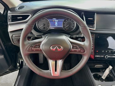 Used 2019 INFINITI QX50 Luxe w/ Navigation Package AWD/4WD image 16