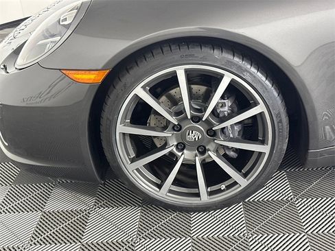 Used 2017 Porsche 911 Carrera image 11