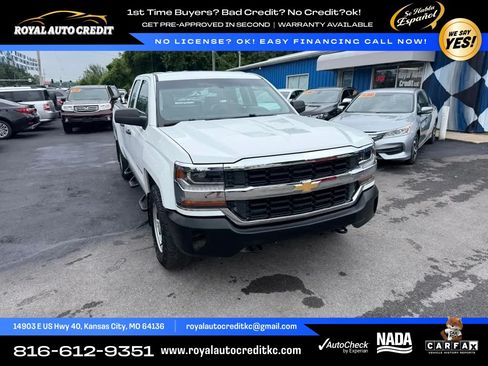 Used 2019 Chevrolet Silverado 1500 W/T AWD/4WD image 2