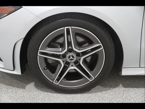 Used 2023 Mercedes-Benz CLA 250 4MATIC image 21