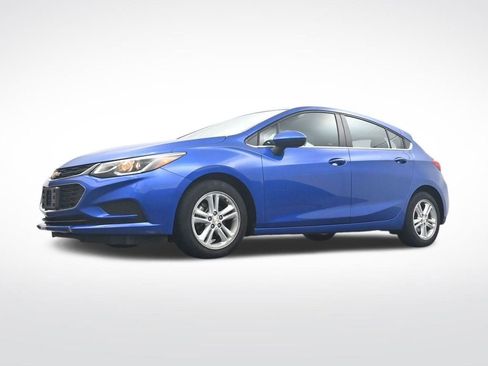 Used 2017 Chevrolet Cruze LT w/ Convenience Package image 30