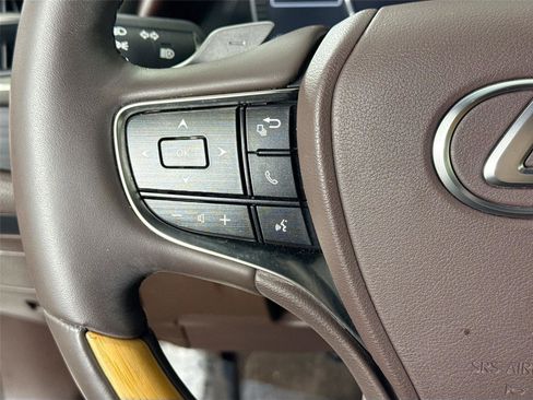 Used 2019 Lexus ES 350 Ultra Luxury image 18