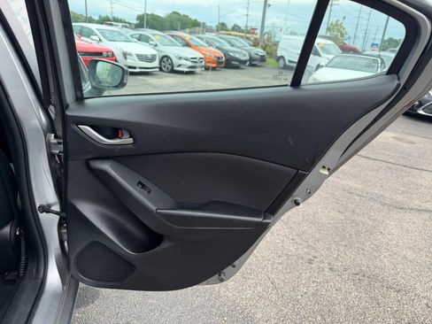 Used 2015 MAZDA MAZDA3 i Touring FWD image 27