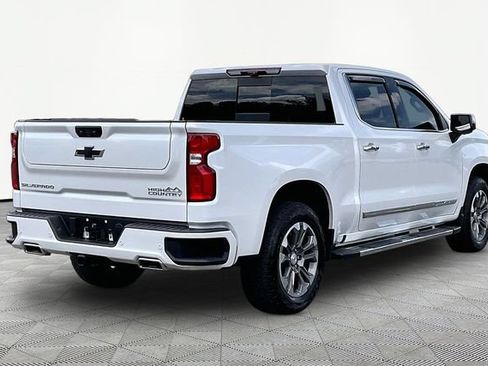 Used 2025 Chevrolet Silverado 1500 High Country w/ Technology Package AWD/4WD image 5