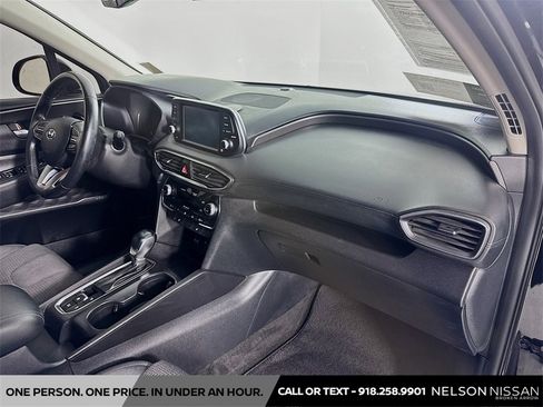 Used 2020 Hyundai Santa Fe SEL w/ Convenience Package image 28