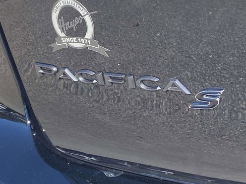 New 2026 Chrysler Pacifica Limited w/ S Appearance Package FWD image 25