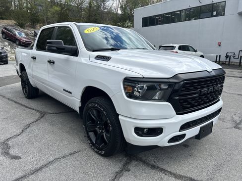 Certified 2024 RAM 1500 Big Horn AWD/4WD image 3