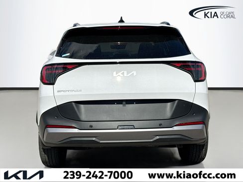 New 2026 Kia Sportage EX w/ EX Panorama Roof Package FWD image 5