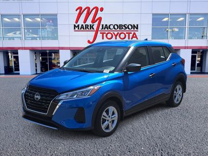 Used 2025 Nissan Kicks Play S