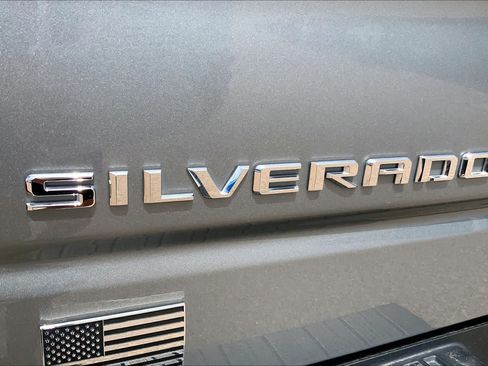 Certified 2024 Chevrolet Silverado 1500 LT w/ Z71 Off-Road Package AWD/4WD image 31