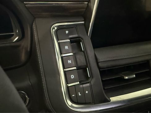 Used 2024 Chevrolet Tahoe Z71 w/ Off-Road Capability Package AWD/4WD image 25