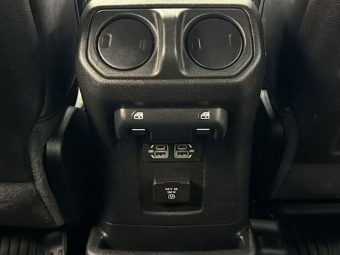 Used 2024 Jeep Wrangler Unlimited Sahara w/ Technology Group image 33