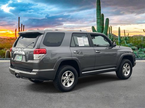 Used 2010 Toyota 4Runner SR5 image 3