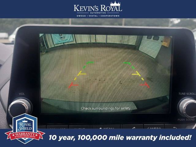 Used 2025 Nissan Sentra SV FWD image 14