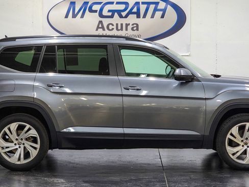 Used 2021 Volkswagen Atlas SE image 3