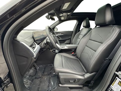 Used 2024 BMW X2 xDrive28i w/ Convenience Package image 9