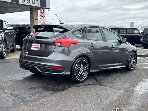 Used 2015 Ford Focus ST image 7