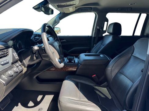 Used 2019 Chevrolet Suburban Premier w/ RST 6.2L Performance Edition AWD/4WD image 10