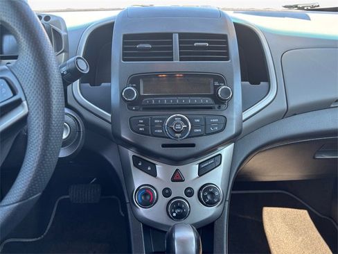Used 2015 Chevrolet Sonic LT image 11