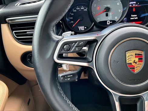 Used 2020 Porsche Macan S image 24