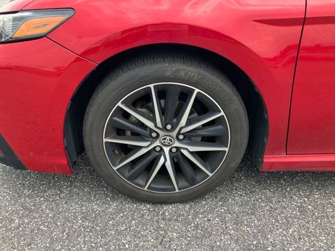 Used 2021 Toyota Camry SE FWD image 28