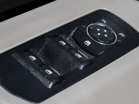 Used 2020 Ford F150 XLT w/ Trailer Tow Package image 15