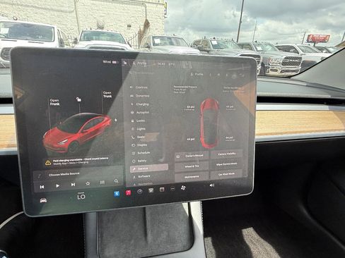 Used 2022 Tesla Model 3 Performance AWD/4WD image 27