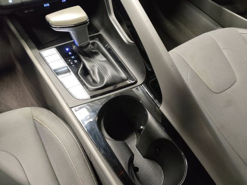 Used 2024 Hyundai Elantra SEL w/ Convenience Package image 26