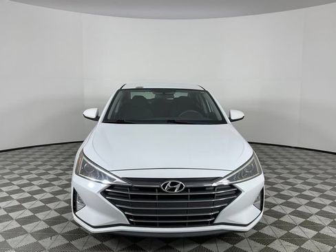 Used 2019 Hyundai Elantra SE w/ Cargo Package FWD image 2