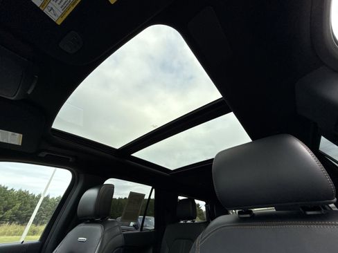 Used 2023 Ford Expedition Max Platinum image 24