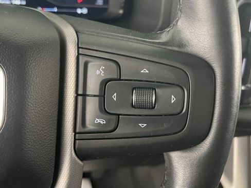 Used 2023 GMC Yukon XL Denali image 38