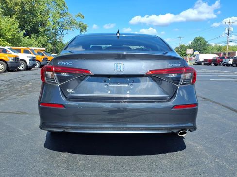 Used 2024 Honda Civic Sport image 6
