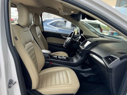 Used 2019 Ford Edge SEL w/ Equipment Group 201A AWD/4WD image 24