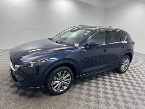 Used 2023 MAZDA CX-5 Signature image 3