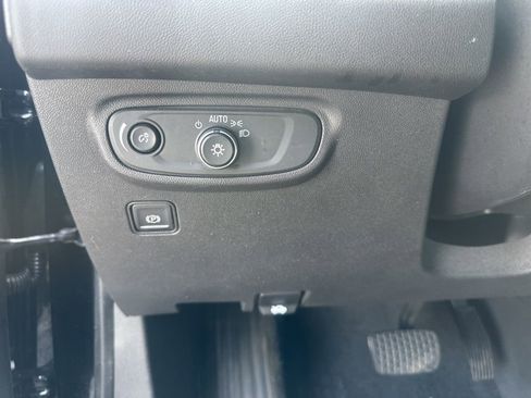 Used 2020 GMC Terrain SLE w/ Elevation Edition FWD image 31