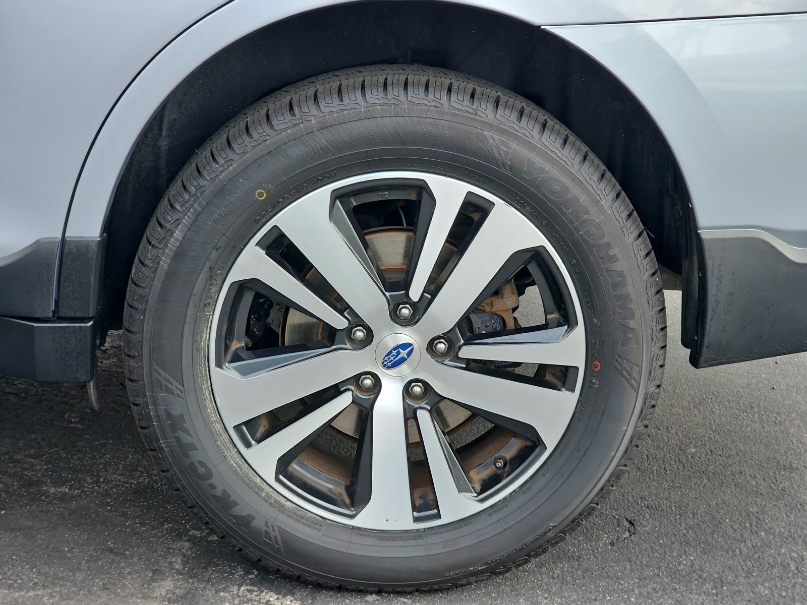 Used 2019 Subaru Outback 3.6R Limited AWD/4WD image 36