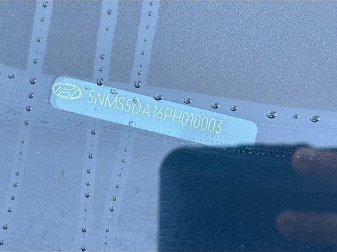 Used 2023 Hyundai Santa Fe Limited image 37