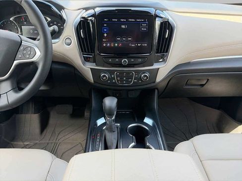 Used 2023 Chevrolet Traverse LT w/ LPO, Cargo Package FWD image 13