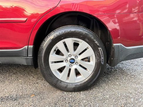 Used 2017 Subaru Outback 2.5i Premium AWD/4WD image 10
