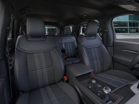 New 2025 Ford Explorer ST-Line image 10