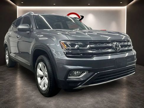 Used 2018 Volkswagen Atlas SEL FWD image 1