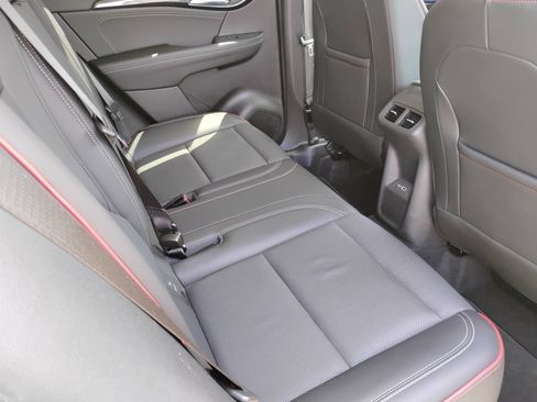 Used 2023 Buick Envision Essence w/ Sport Touring Package AWD/4WD image 27