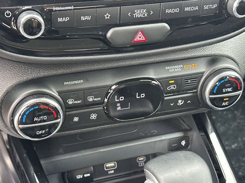 Certified 2024 Kia Soul GT-Line FWD image 16