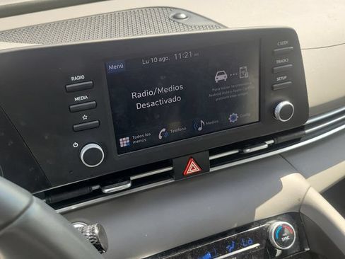 Used 2025 Hyundai Elantra Sport FWD image 25
