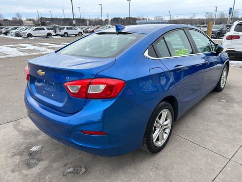 Used 2016 Chevrolet Cruze LT w/ Convenience Package image 5