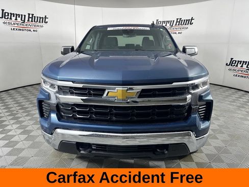 Used 2024 Chevrolet Silverado 1500 LT AWD/4WD image 3