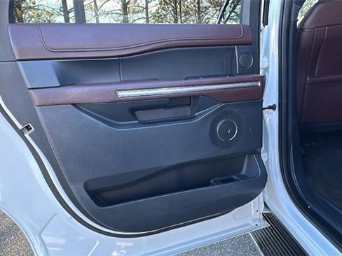 Certified 2022 Ford Expedition Max Limited image 20